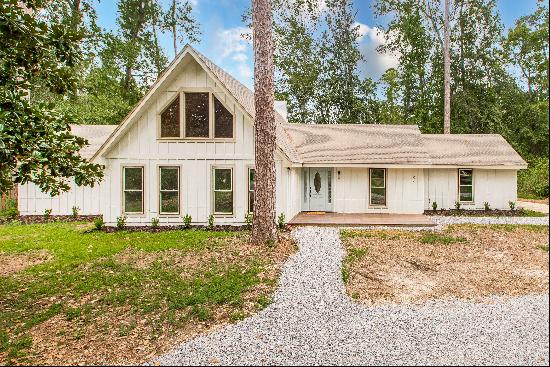 106 Woodlawn Lane, Mandeville, LA 70471