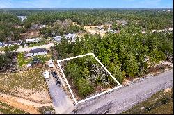 Vacant Interior Lot In Non-HOA DeFuniak Springs Subdivision 