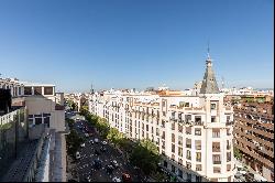 Exceptional luxury penthouse in Salamanca with terrace and panoramic views