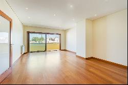 Flat, 3 bedrooms, for Sale