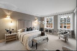 Three-bedroom apartment in one of Knightsbridge’s most prestigious buildings