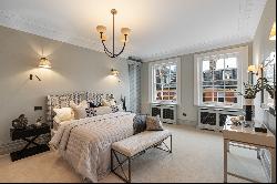 Three-bedroom apartment in one of Knightsbridge’s most prestigious buildings