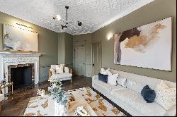 Three-bedroom apartment in one of Knightsbridge’s most prestigious buildings