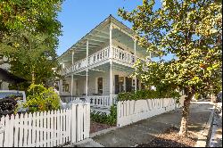 Historic home in the heart of Old Town