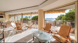 Croisette Palm Beach 5-room flat with sea view