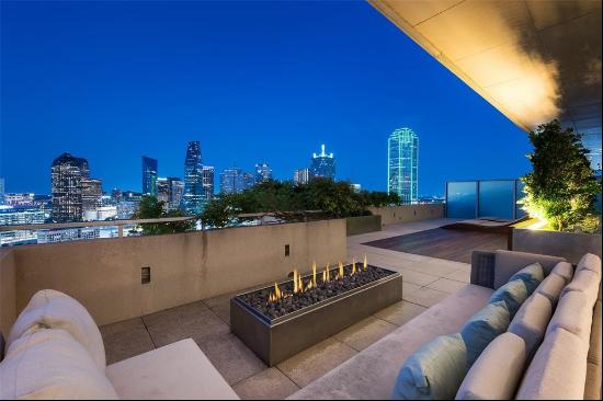 2200 Victory Avenue #2701, Dallas, TX, 75219, USA