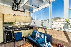 Renovated duplex penthouse with views of Christ the Redeemer in Botafogo