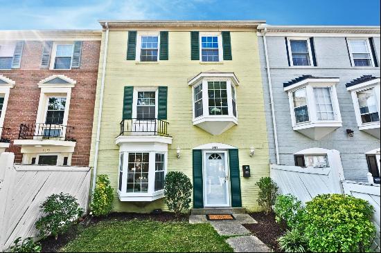 4517 Squiredale Square,Alexandria, VA, 22309