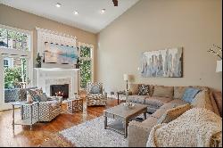 Beautiful Townhome in The Prestigious Polo Club