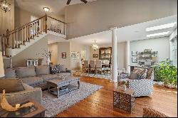 Beautiful Townhome in The Prestigious Polo Club