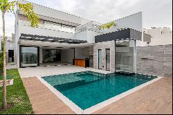 Beautiful newly built house with private leisure area in Rio Mar 9