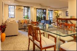 Beautiful duplex apartment with 2,799 square feet in a quiet street in Alto Lebl