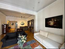 Harmonious Apartment in Recoleta