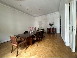 Apartment in Recoleta on Parera, 100 meters from Alvear Avenue.