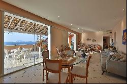 Spectacular single-level penthouse with panoramic views in Urca