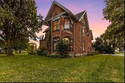 Country Victorian with views