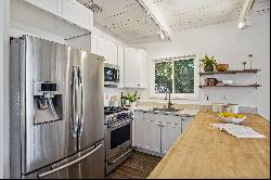 Move-in Ready Mill Valley Home