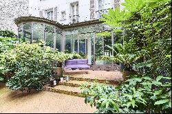 Paris 16th District – A superb family home