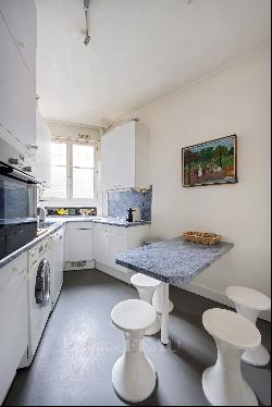 Paris 16th District - An elegant 3-bed apartment