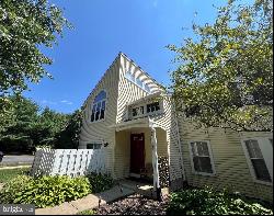 3 Powell Court #3, Hightstown NJ 08520