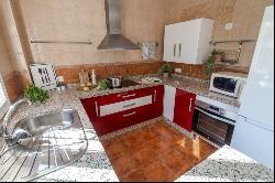 Charming villa with a guest apartment in Benalmadena, Benalmádena 29630