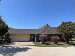 8535 Plainview Road, Krum TX 76249