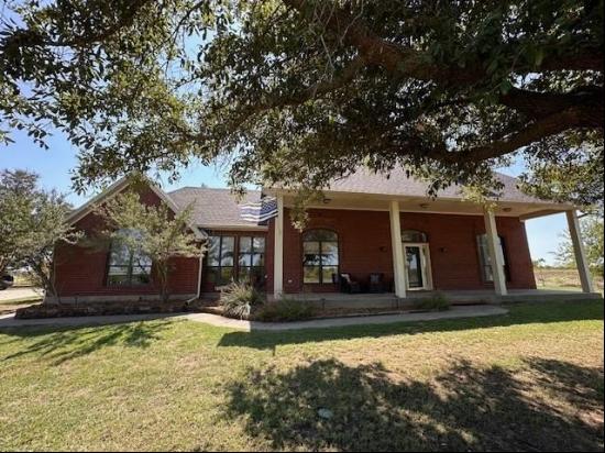 8535 Plainview Road, Krum TX 76249