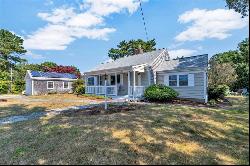 65 Division St, Harwich MA 02671