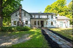 589 Grooms Road, Clifton Park NY 12065