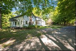 589 Grooms Road, Clifton Park NY 12065