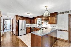 27 Colonial Way, West Barnstable MA 02668