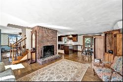 27 Colonial Way, Barnstable MA 02668