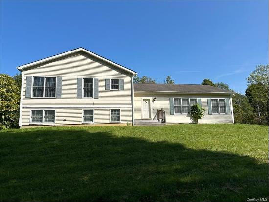 98 Black Creek Road, Esopus NY 12528