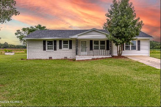 5143 W P Hardy Road, La Grange NC 28551