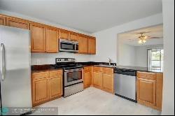 1205 Lakeview Dr #1205, Royal Palm Beach FL 33411