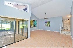 661 Deer Creek Hollows Circle, Deerfield Beach FL 33442