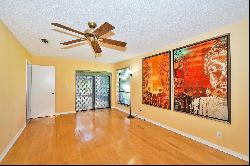 661 Deer Creek Hollows Circle, Deerfield Beach FL 33442