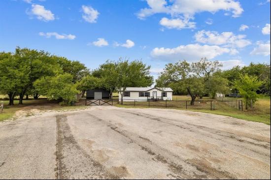 120 West Court, Springtown TX 76082