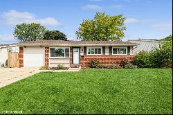 108 E Montana Avenue, Glendale Heights IL 60139