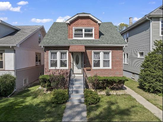 5648 N Miltimore Avenue, Chicago IL 60646