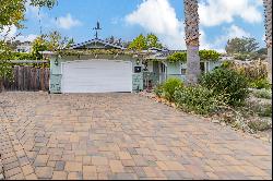  Stylish Residence in The Picturesque Hilltop Area of Soquel