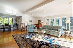 45 Wilbur Road, Stonington CT 06378