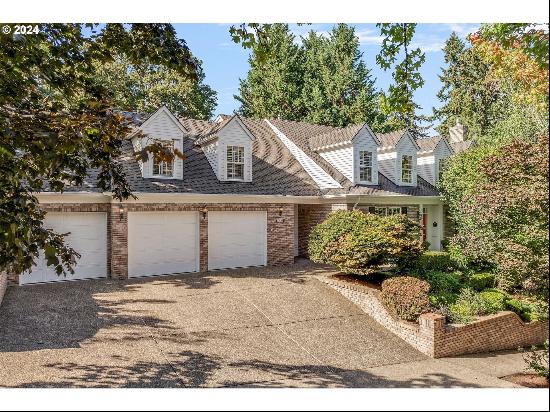 17418 Brookhurst Dr, Lake Oswego OR 97034