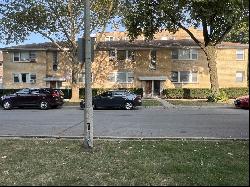 264 W Washington Boulevard #1C, Oak Park IL 60302