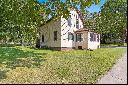 326 S FRANKLIN Street, Oconto Falls WI 54154