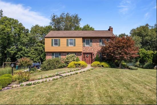 39 Canter Dr, Sewickley Hills Boro PA 15143