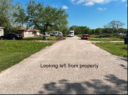 6720 Willow Drive, Hitchcock TX 77563