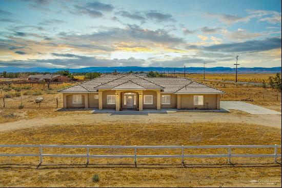 49540 90th Street, Lancaster CA 93536