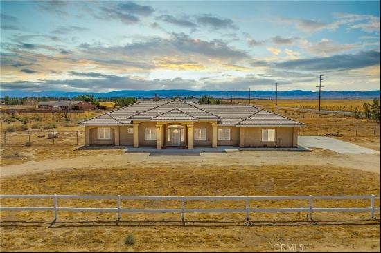 49540 90th Street W, Lancaster CA 93536