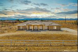 49540 90th Street W, Lancaster CA 93536